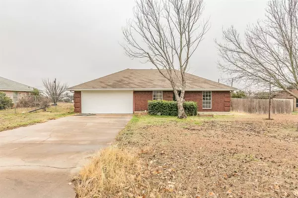 520 Highpoint Drive, Godley, TX 76044