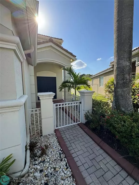 Weston, FL 33327,406 Conservation Dr