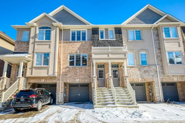 22 Marr LN, Hamilton, ON L9K 0K1