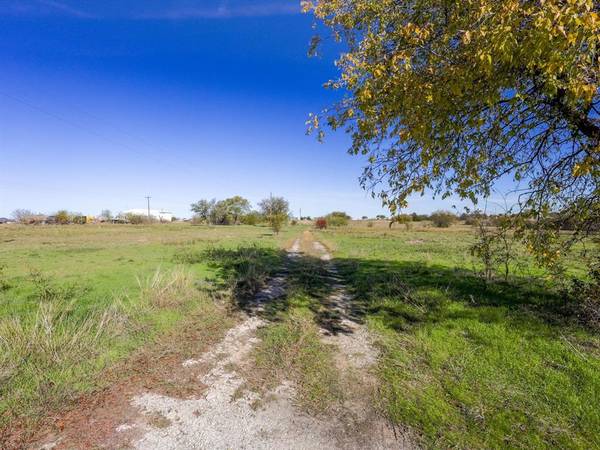 1403 County Road 4530, Decatur, TX 76234