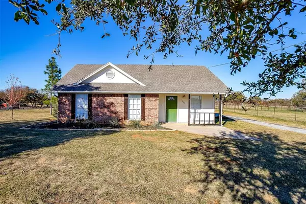 3062 Gilliland Road, Springtown, TX 76082