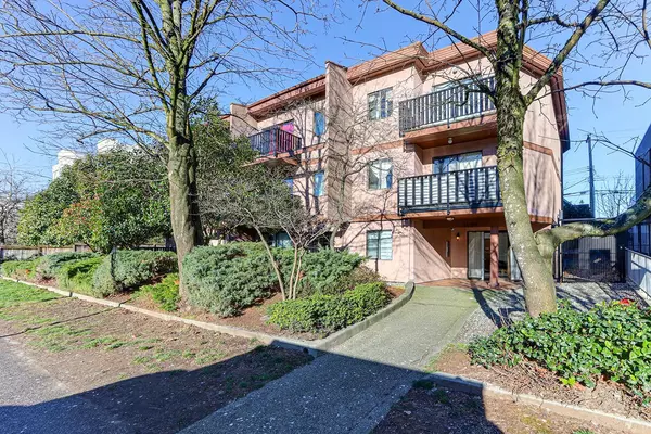 1603 E BROADWAY, Vancouver, BC V5N 1V9