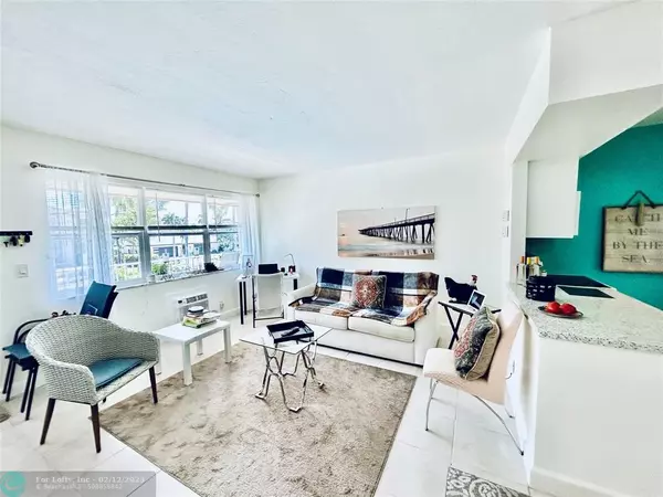 500 Layne Blvd  #16, Hallandale Beach, FL 33009