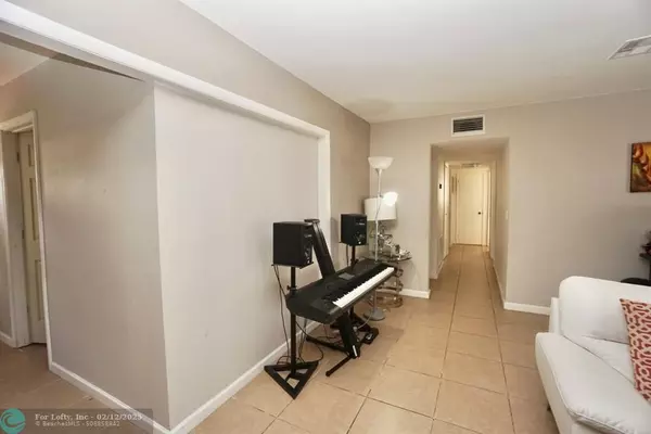 Plantation, FL 33317,4751 NW 4th Ct