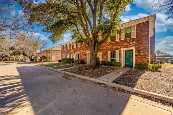 Fort Worth, TX 76133,7337 Kingswood Circle