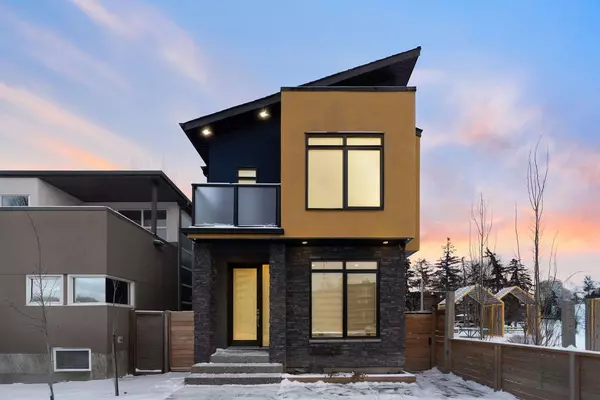 1025 2 AVE NW, Calgary, AB T2N 0E8