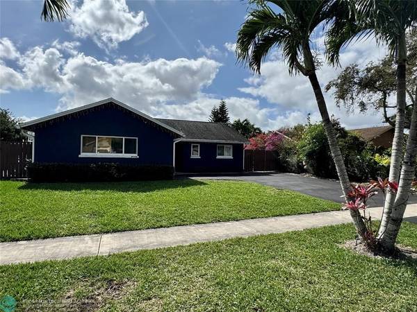 7920 NW 47th Pl, Lauderhill, FL 33351