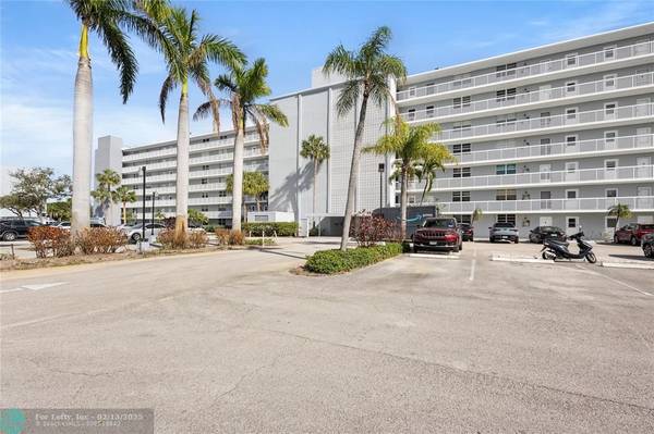 Boca Raton, FL 33487,5500 NW 2nd Ave  #316