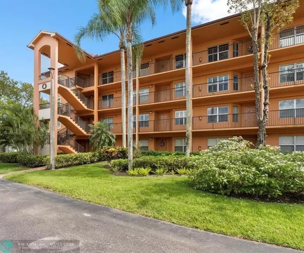 571 SW 142nd Ave  #204O, Pembroke Pines, FL 33027