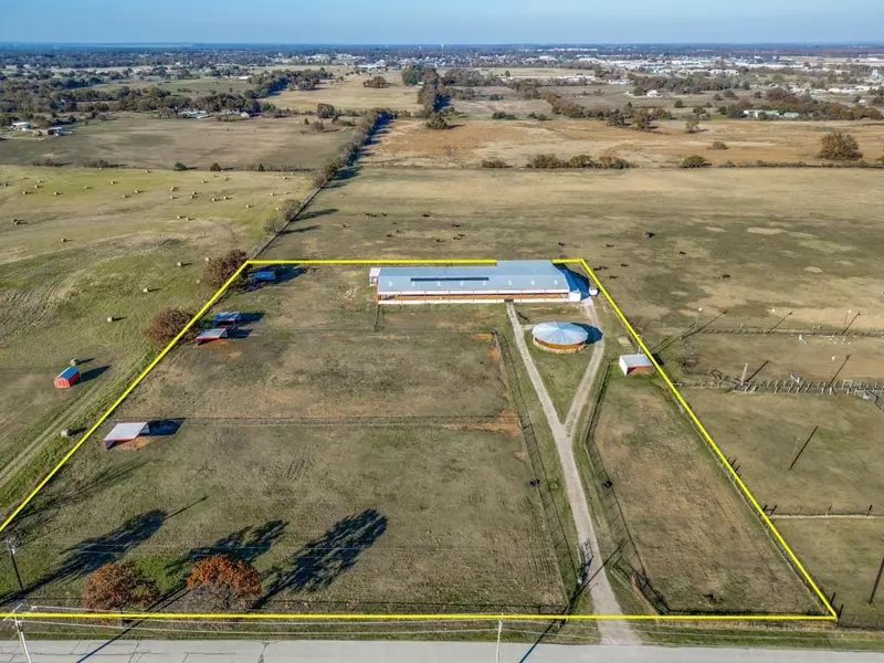 3850 Dr Griffin Road, Cross Roads, TX 76227