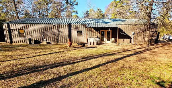 Scroggins, TX 75480,726 King Cecil Court