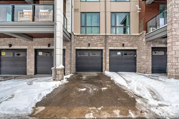 Oakville, ON L6M 1P5,2375 Bronte RD #311