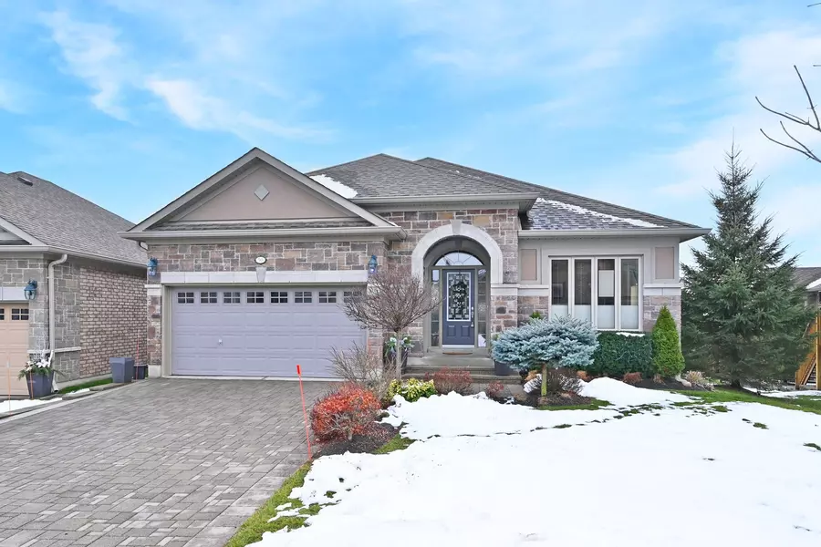 50 Hillcrest DR, New Tecumseth, ON L9R 0N4