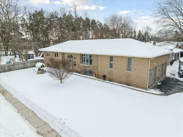 East Gwillimbury, ON L9N 1H7,64 Kilpatrick DR