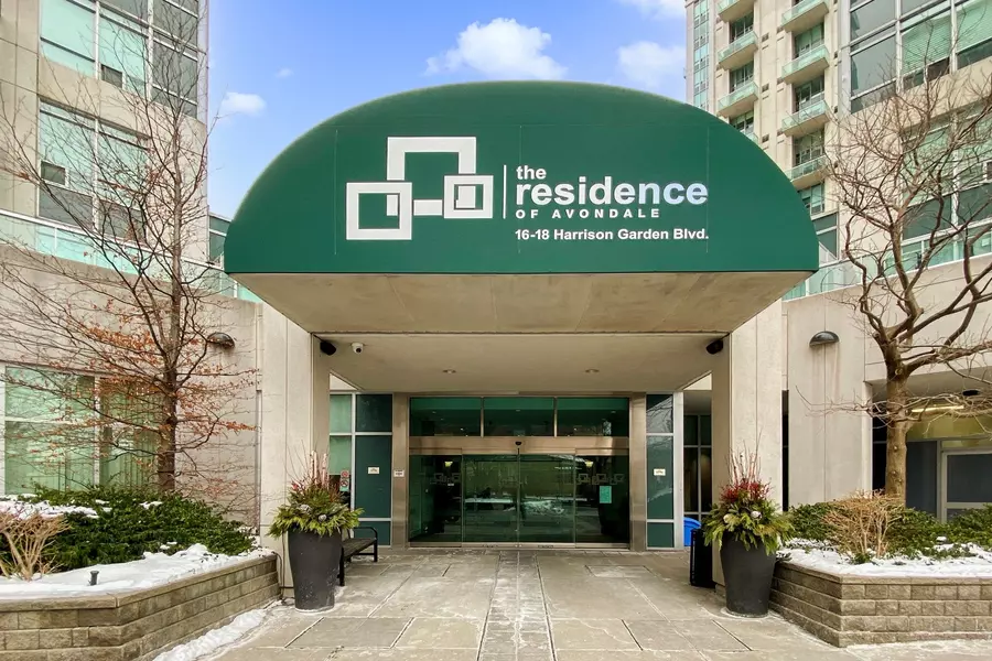 18 Harrison Garden BLVD #811, Toronto C14, ON M2N 7J7