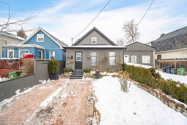 48 Guestville AVE, Toronto W03, ON M6N 4N2