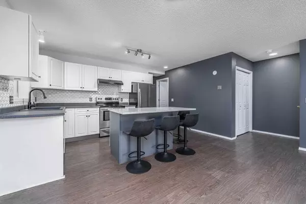 Calgary, AB T2M 2H3,121 27 AVE NW #301