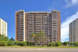 17 Knightsbridge RD #1803, Brampton, ON L6T 3X9