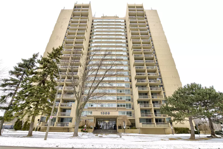 1359 WHITE OAKS BLVD #707, Oakville, ON L6H 2R8