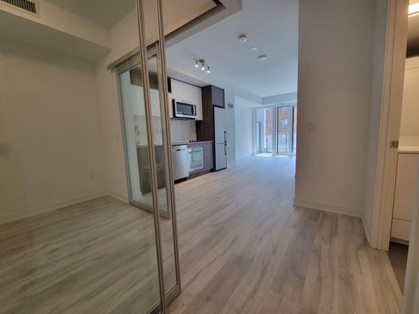 121 Lower Sherbourne ST #370 SW, Toronto C08, ON M5A 0W8