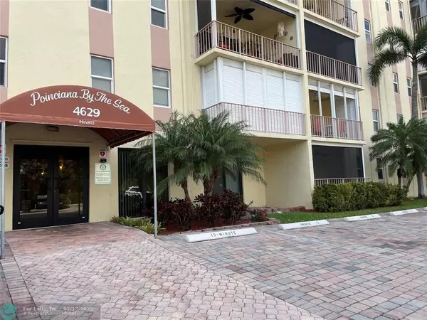 Lauderdale By The Sea, FL 33308,4629 Poinciana St  #314