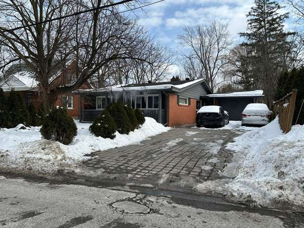 33 Frederick ST, Brampton, ON L6Y 1G5