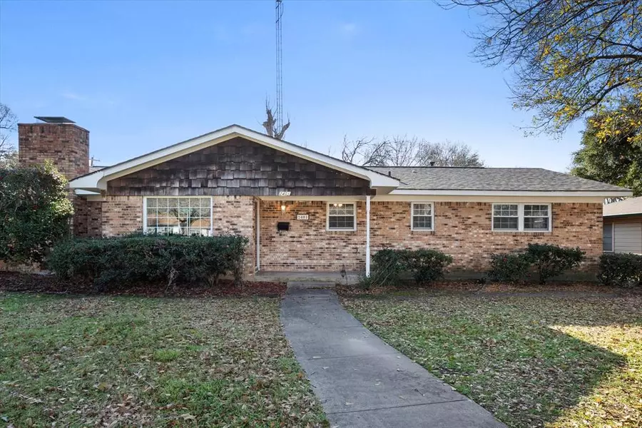 2401 W 4th Avenue, Corsicana, TX 75110