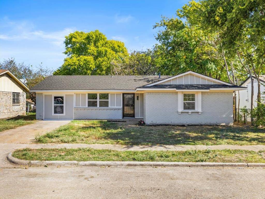 Dallas, TX 75241,6510 Leaning Oaks Street