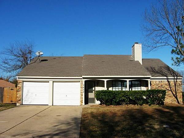 2402 Bentley Drive, Grand Prairie, TX 75052