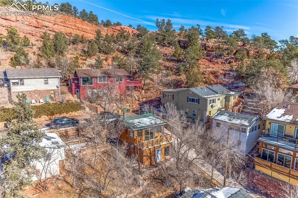 Manitou Springs, CO 80829,11 Cedar LN