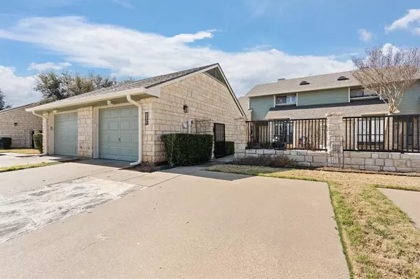 Whitney, TX 76692,19082 White Bluff Drive #103