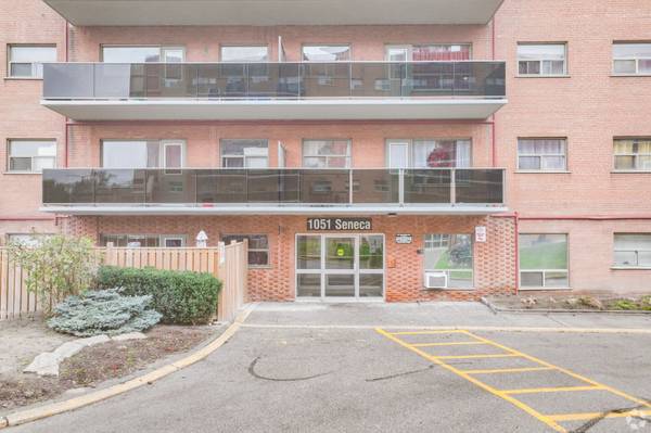 1061 Seneca AVE #609, Mississauga, ON L5G 3X7