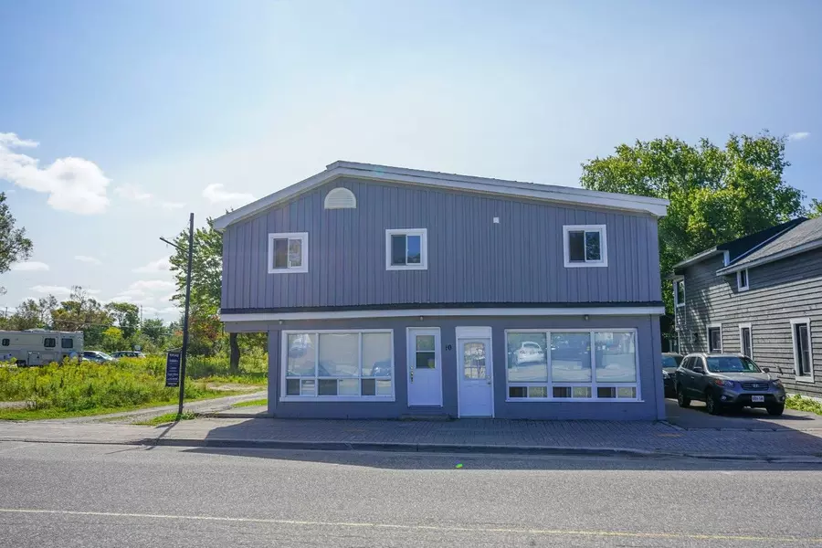 10 Front ST, Georgian Bay, ON P0C 1H0