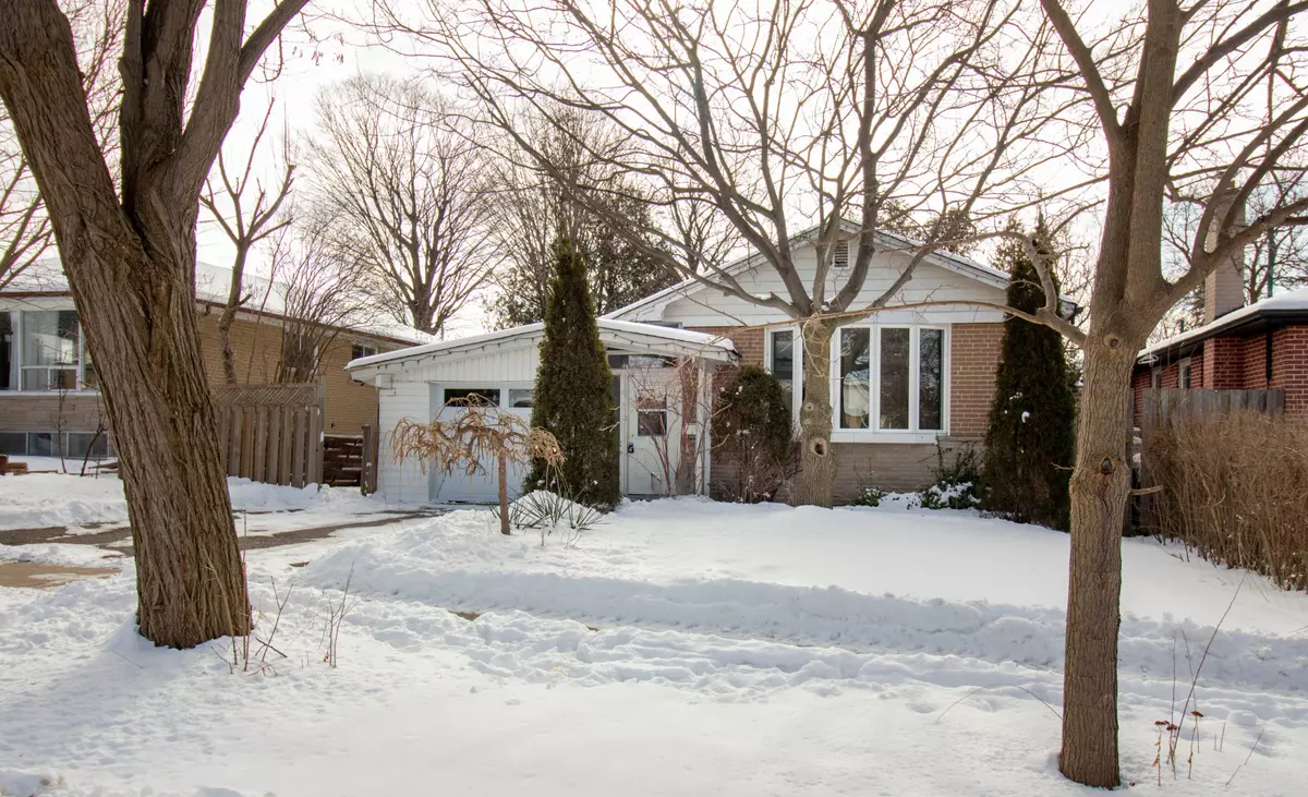 Toronto E08, ON M1J 2N4,3 Scotchdale AVE