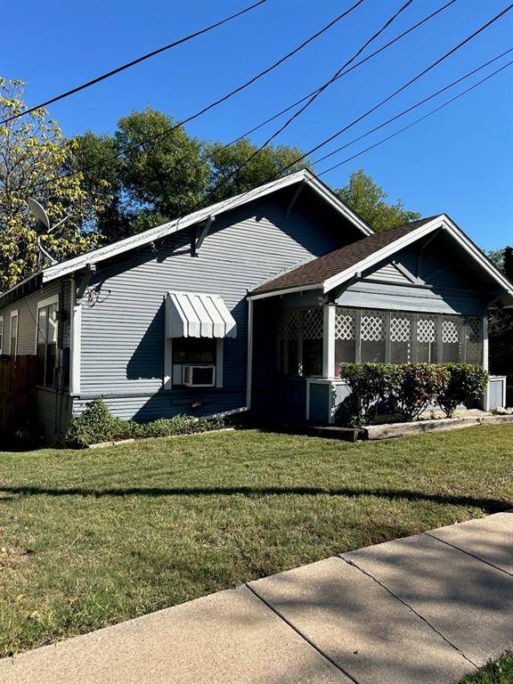 410 Starr Street,  Dallas,  TX 75203