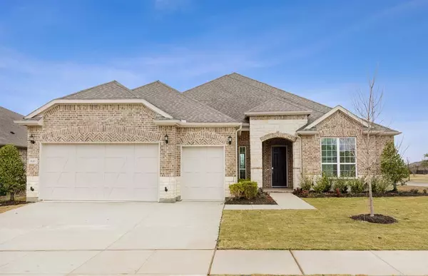 945 Freedom Lane, Little Elm, TX 76227