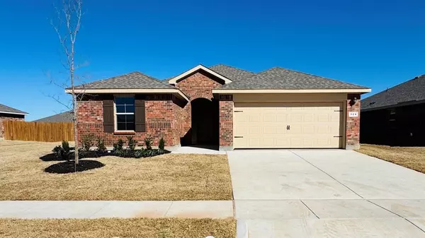 324 WILDROSE Circle, Cleburne, TX 76033