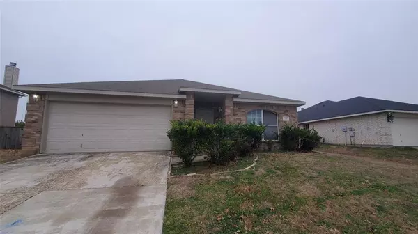 715 Hawthorn Drive, Cedar Hill, TX 75104