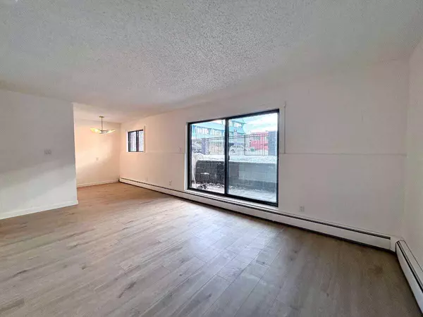 1512 16 AVE Southwest #104, Calgary, AB T3C 0Z8