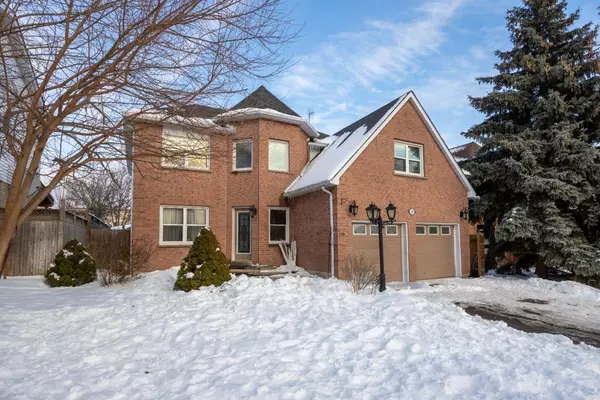 28 Fairmeadow PL, Whitby, ON L1N 8W5