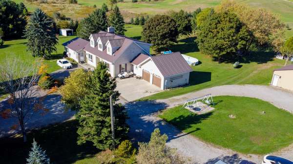 20061 Willoughby Rd RD, Caledon, ON L7K 1W1