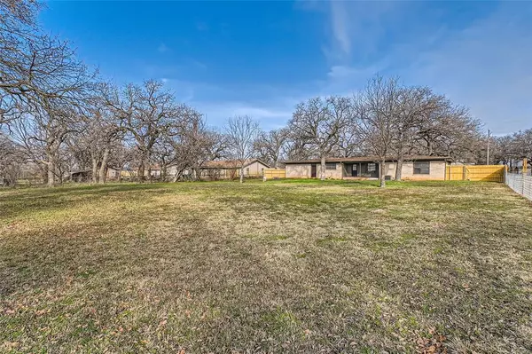 Chico, TX 76431,405 Mockingbird Lane