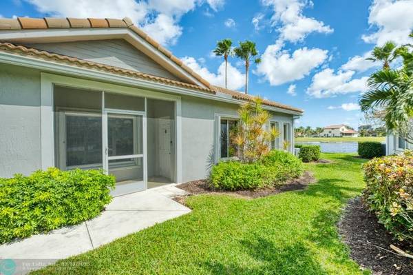 1044 SW 42nd Ave, Deerfield Beach, FL 33442