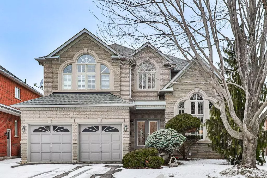 Burlington, ON L7M 4R3,4323 Clubview DR