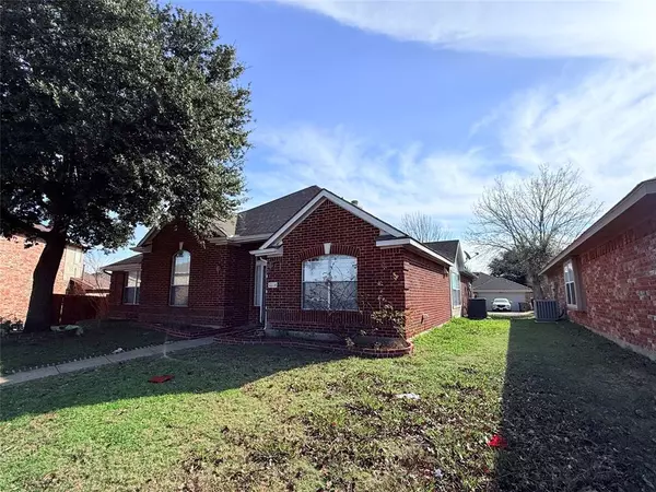 Garland, TX 75040,2214 Walnut Creek Trail