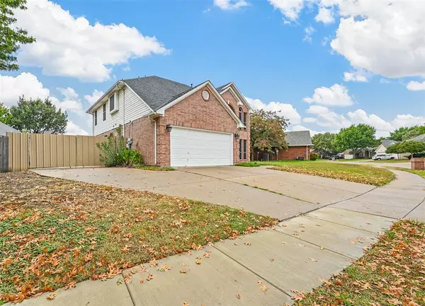 Haltom City, TX 76137,5828 Echo Bluff Drive