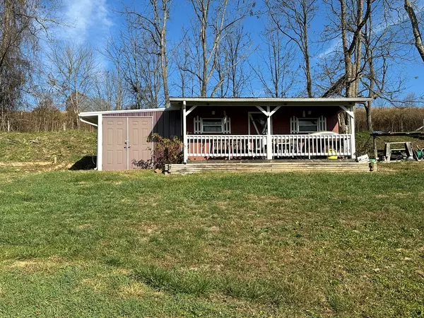 Chilhowie, VA 24319,39211 Golden Glow Drive