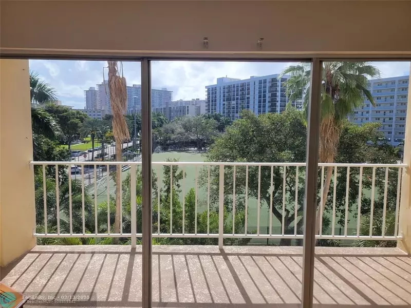 200 178th Dr  #509, Sunny Isles Beach, FL 33160