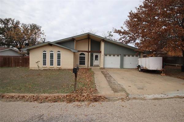 605 S Wieser Street, Hamilton, TX 76531