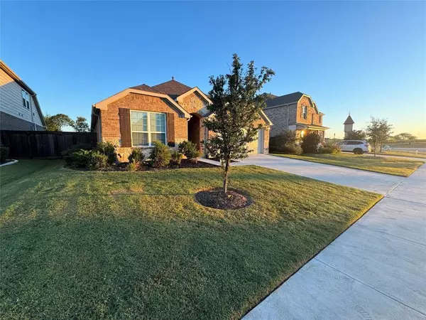 3202 Woodford Drive,  Mansfield,  TX 76084